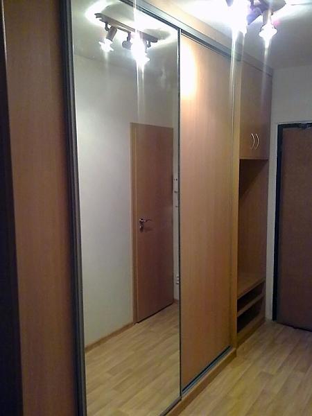 Foto1060.jpg - Vestavěná skříň - lamino buk